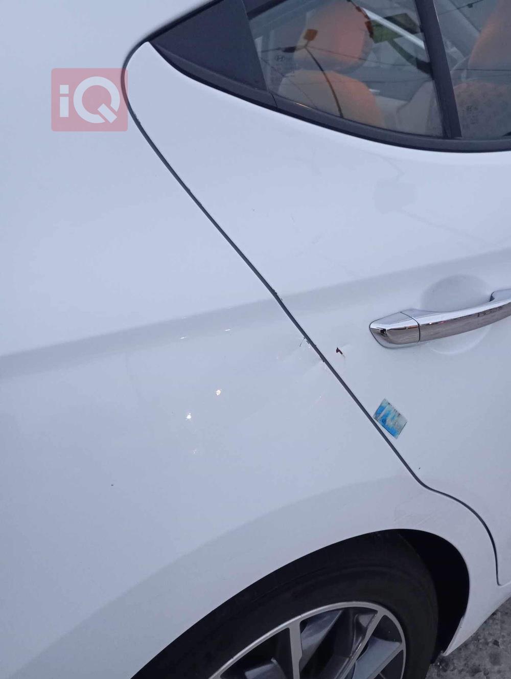 هیوندای ئەلەنترا